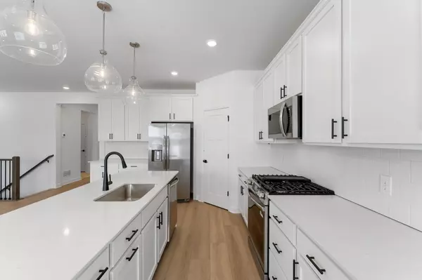 Blaine, MN 55449,13288 Hupp CT NE