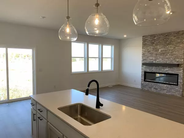 Blaine, MN 55449,13288 Hupp CT NE