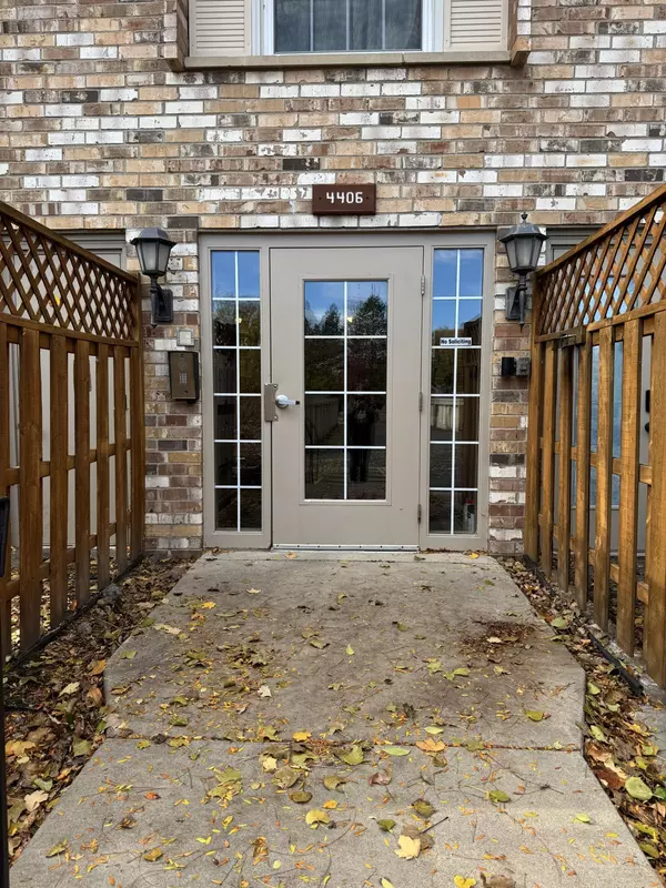 Saint Louis Park, MN 55416,4406 Cedar Lake RD S #7