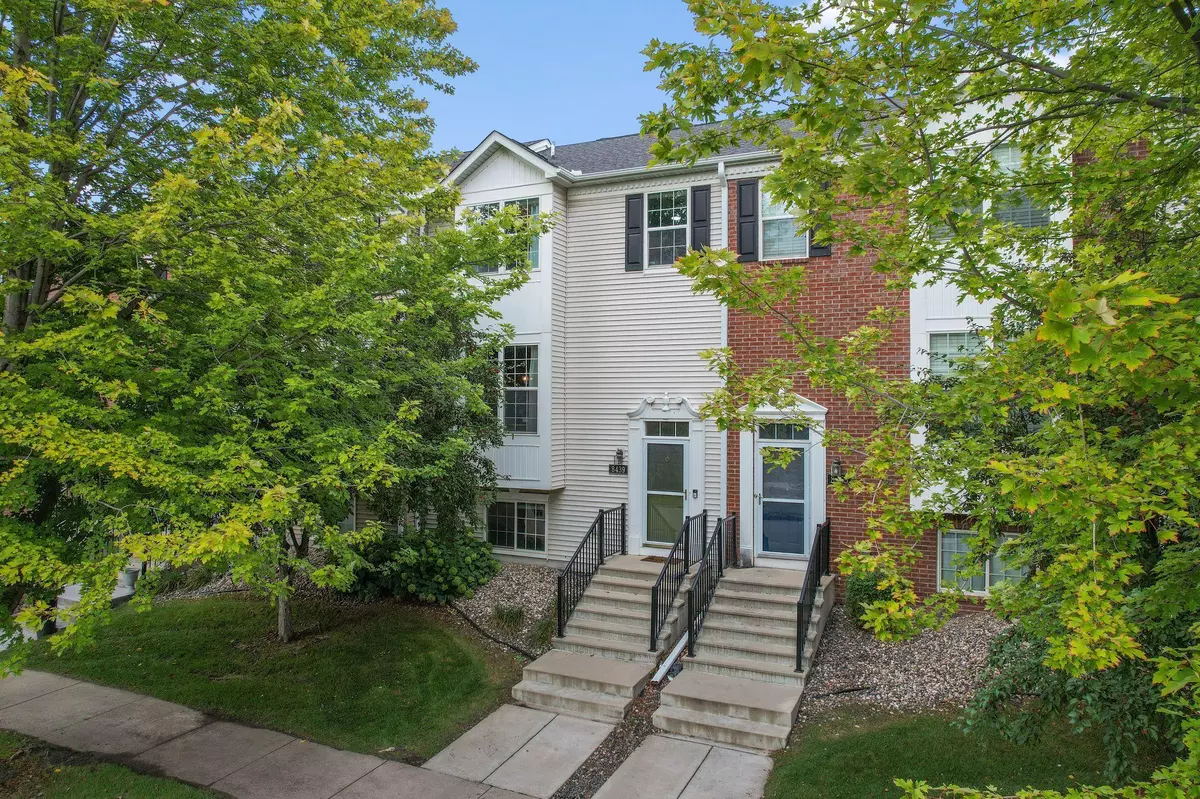 Shakopee, MN 55379,8439 Grove PL