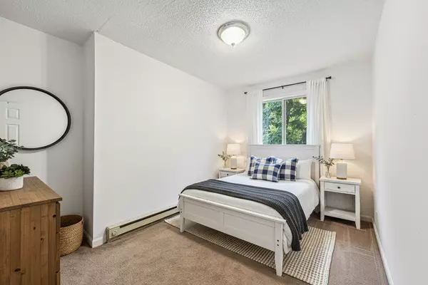 Saint Paul, MN 55130,917 Jessie ST