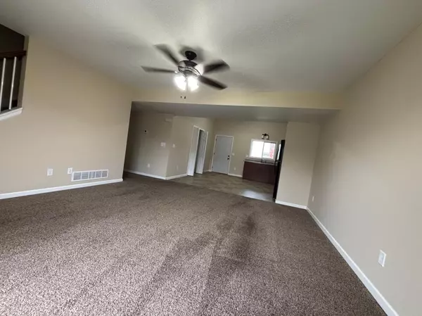 Roberts, WI 54023,421 E Cheyenne ST