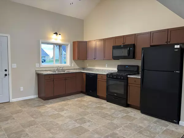 Roberts, WI 54023,421 E Cheyenne ST