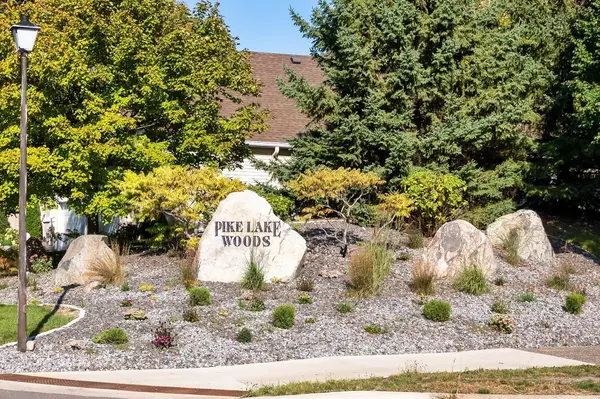 Plymouth, MN 55442,5829 Forestview LN N