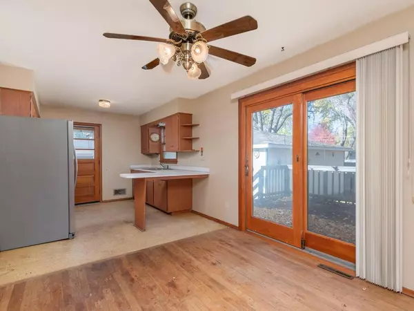 Eagan, MN 55122,4343 Onyx DR