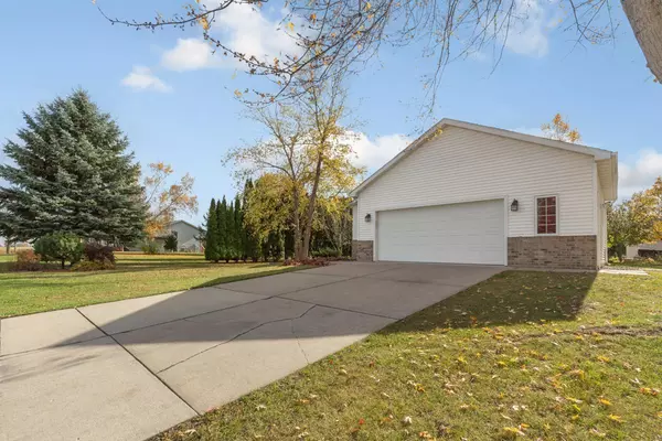 Owatonna, MN 55060,875 Myer DR NE