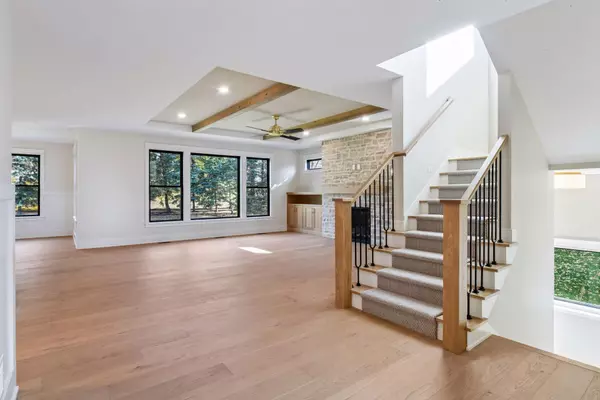 Edina, MN 55436,6012 Kaymar DR