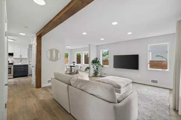 Minneapolis, MN 55409,3736 3rd AVE S