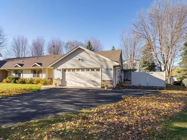 Isanti, MN 55040,207 Brookview CT NW
