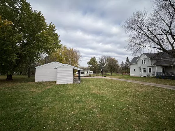 Redwood Falls, MN 56283,311 Front ST E