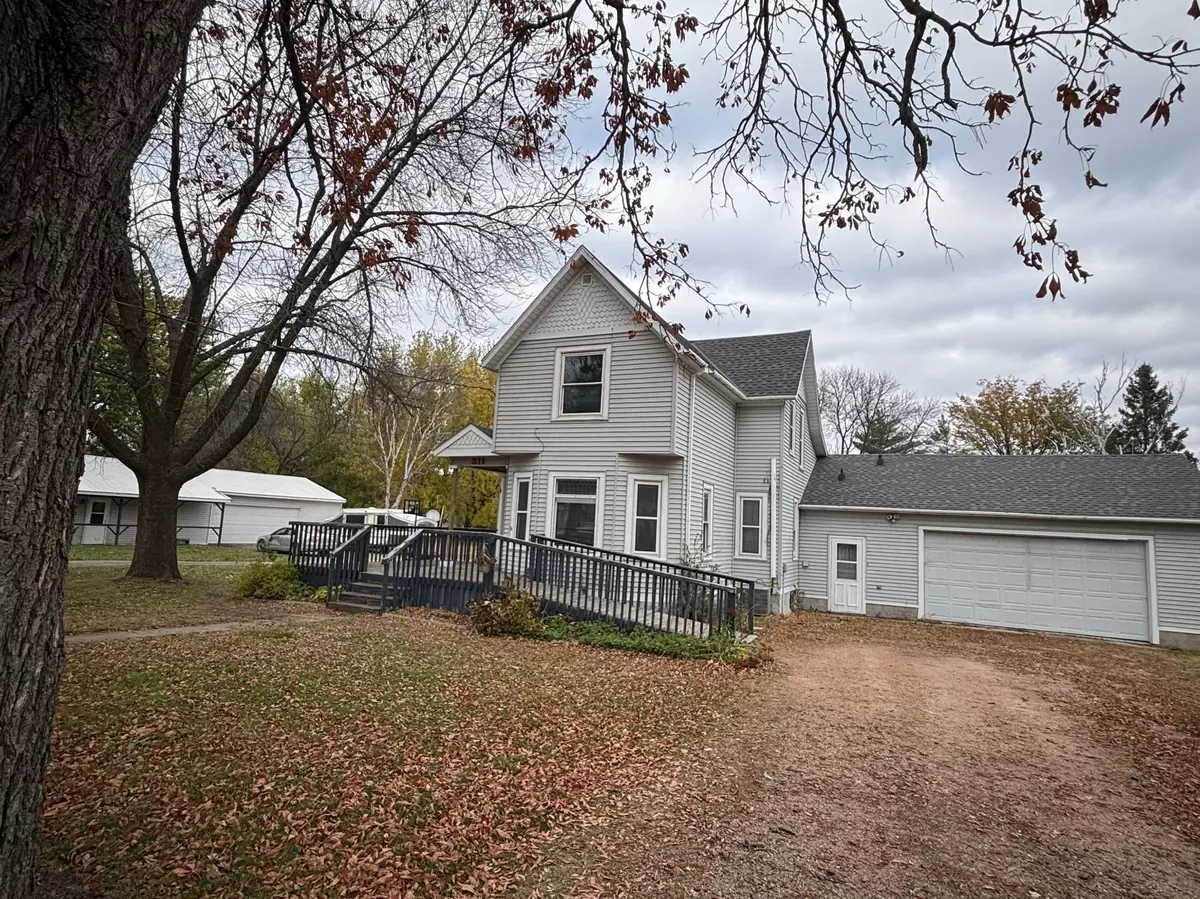 Redwood Falls, MN 56283,311 Front ST E