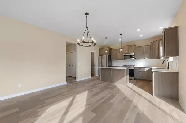 Waconia, MN 55387,1801 Charleston LN