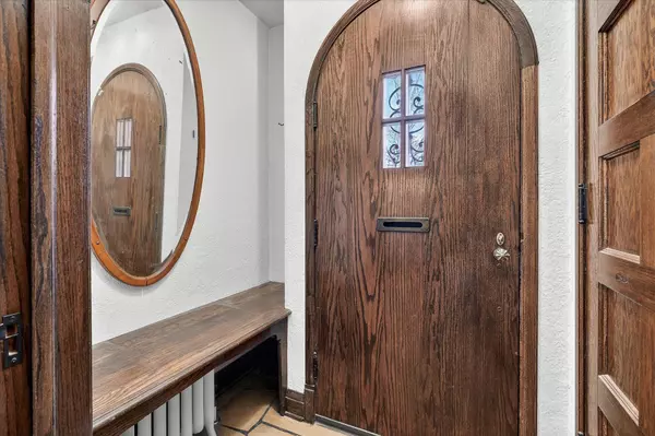 Minneapolis, MN 55419,4447 Dupont AVE S