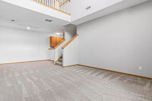 Lakeville, MN 55024,5377 172nd ST W #2002