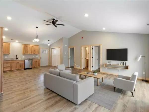 Breezy Point, MN 56472,31687 Summer DR