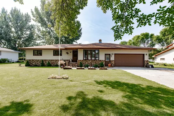 702 7th AVE SE, Barnesville, MN 56514