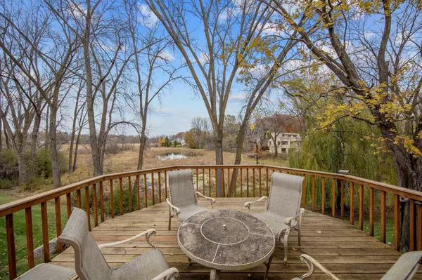 Minnetonka, MN 55305,13204 Sheffield Curve