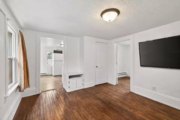 Saint Paul, MN 55104,828 Englewood AVE