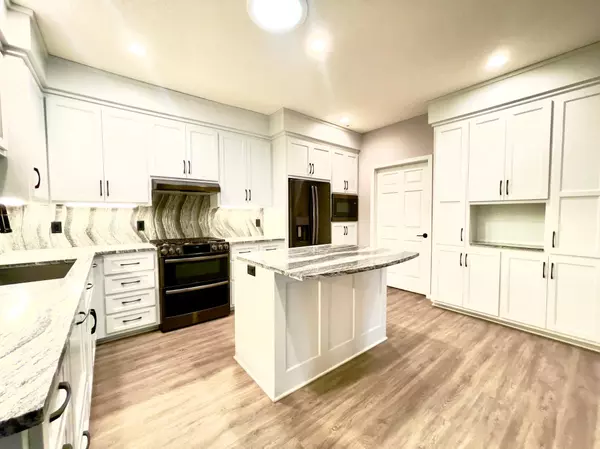 12022 Vermillion ST NE #B, Blaine, MN 55449