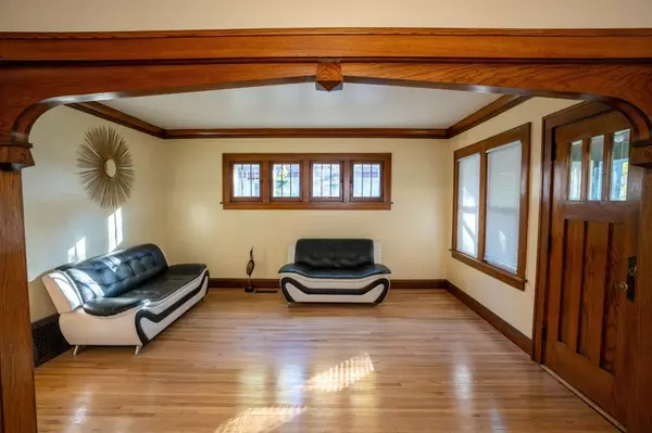 Minneapolis, MN 55406,3713 34th AVE S