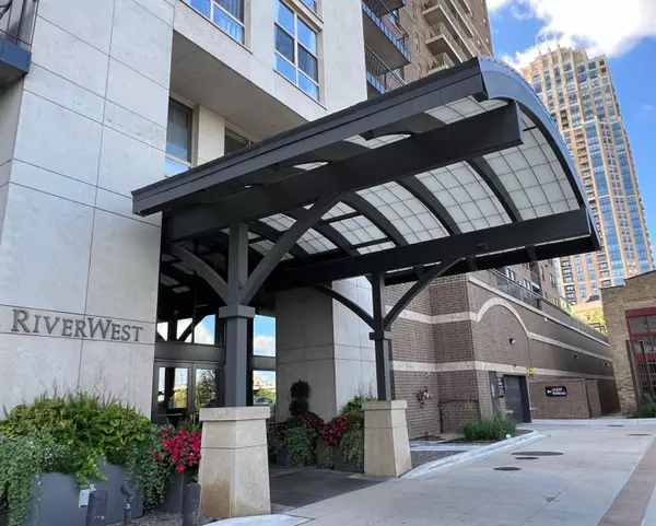 Minneapolis, MN 55401,401 S 1st ST #1007