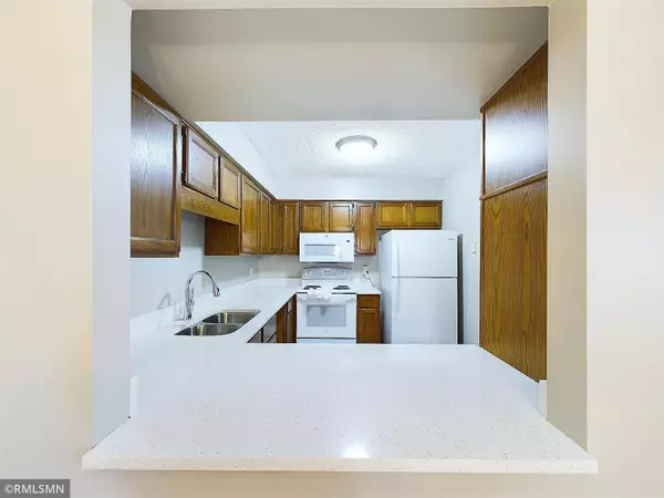 Maple Grove, MN 55369,9343 Ranchview LN N