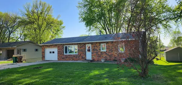 Albert Lea, MN 56007,410 Wedgewood RD