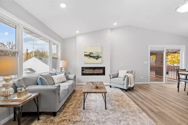 Minneapolis, MN 55430,4853 Camden AVE N