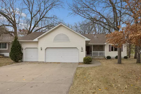 Blaine, MN 55449,1919 129th AVE NE