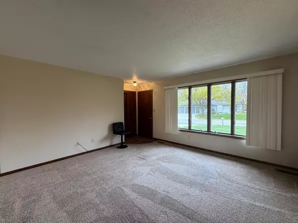 Marshall, MN 56258,204 F ST