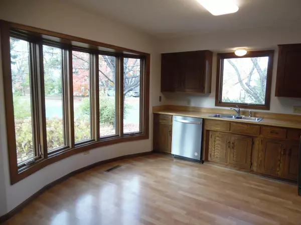 Forest Lake, MN 55025,379 3rd ST NW