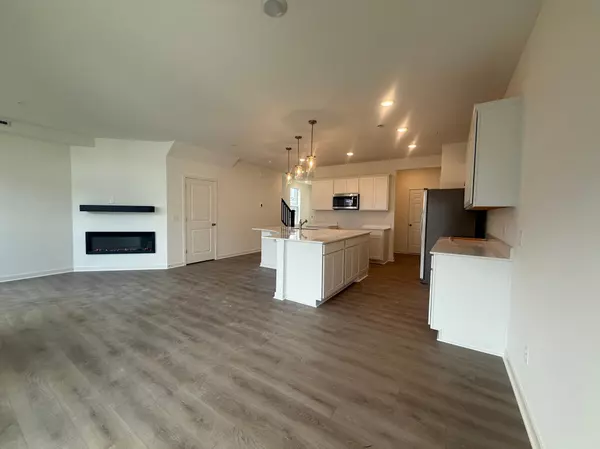 Rosemount, MN 55068,14972 Avondale VW