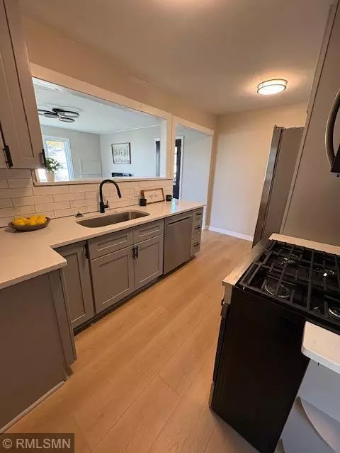 Minneapolis, MN 55417,5844 45th AVE S