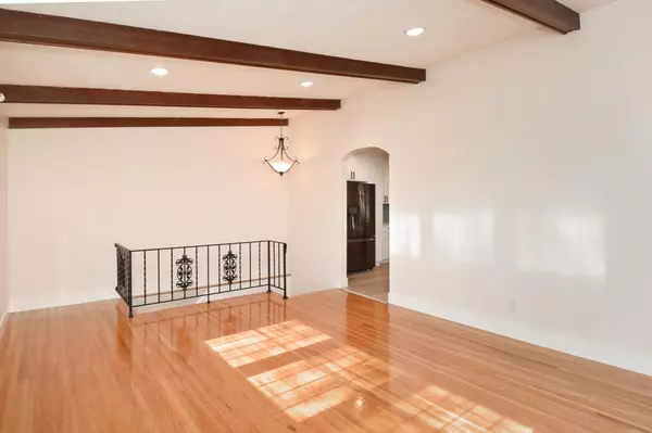 Crystal, MN 55427,7216 33rd AVE N