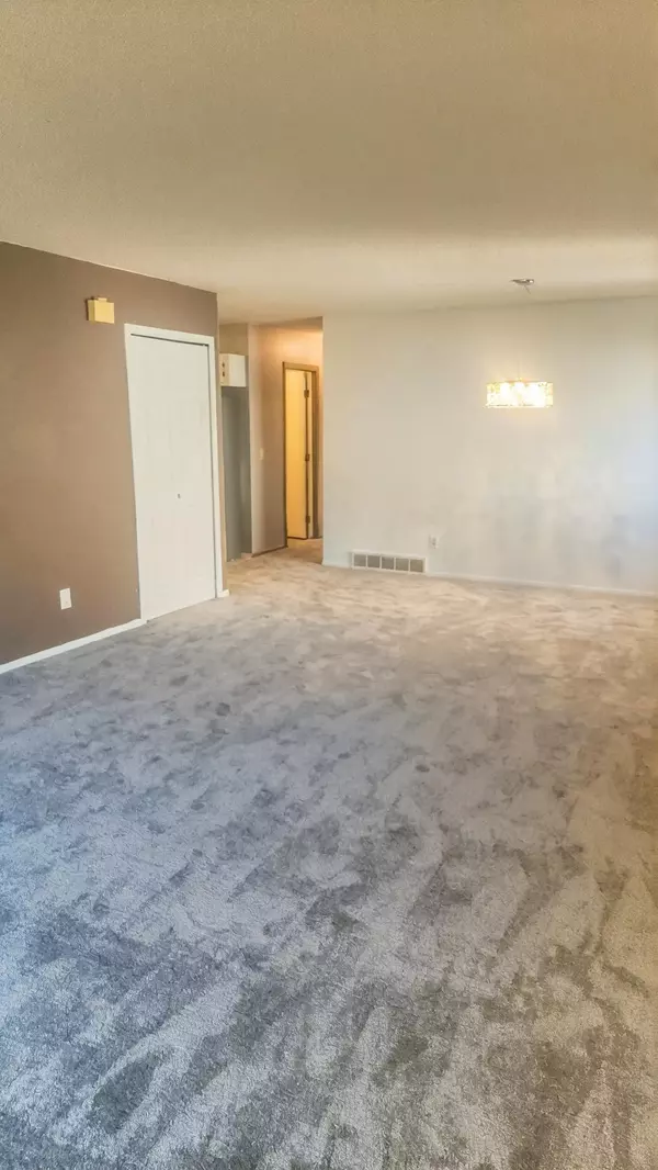 Saint Michael, MN 55376,9 Heights RD NE