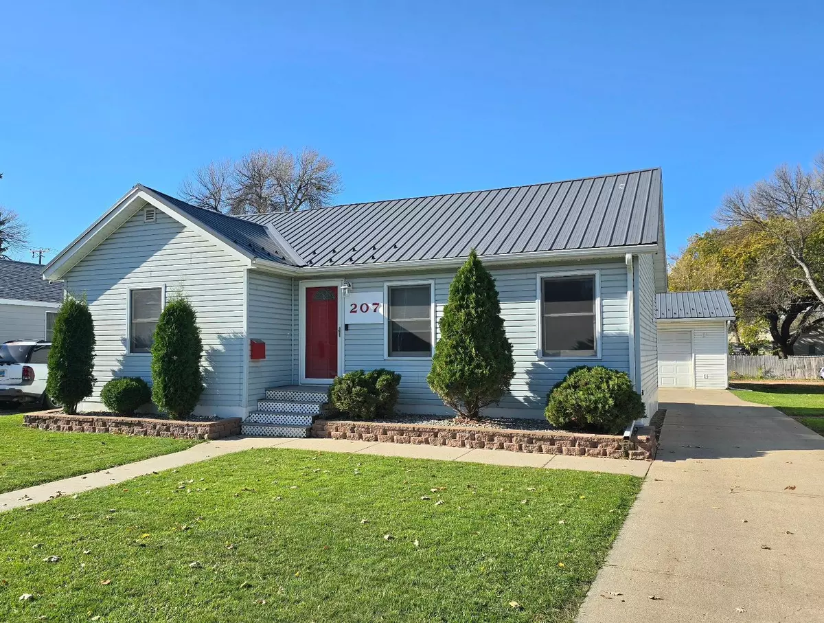 Fargo, ND 58103,207 22nd ST S