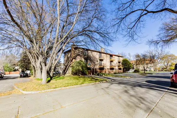 Fargo, ND 58103,403 11th AVE S