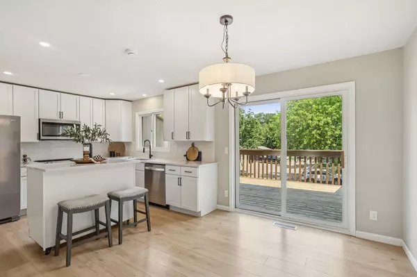 Burnsville, MN 55337,188 River Woods LN