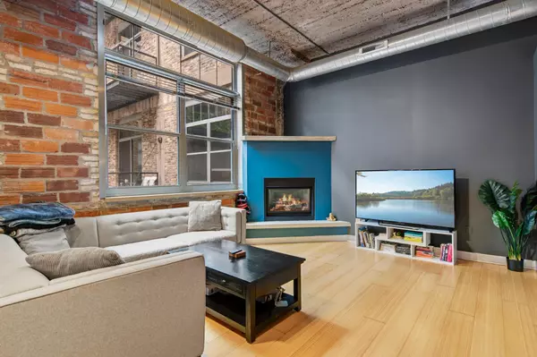 Minneapolis, MN 55415,521 S 7th ST #419