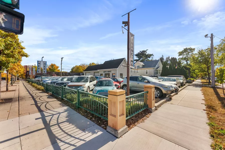 4201 E Lake ST, Minneapolis, MN 55406