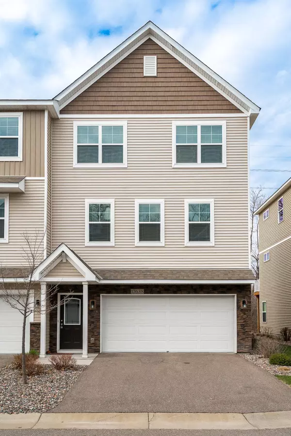 17638 96th PL N, Maple Grove, MN 55311