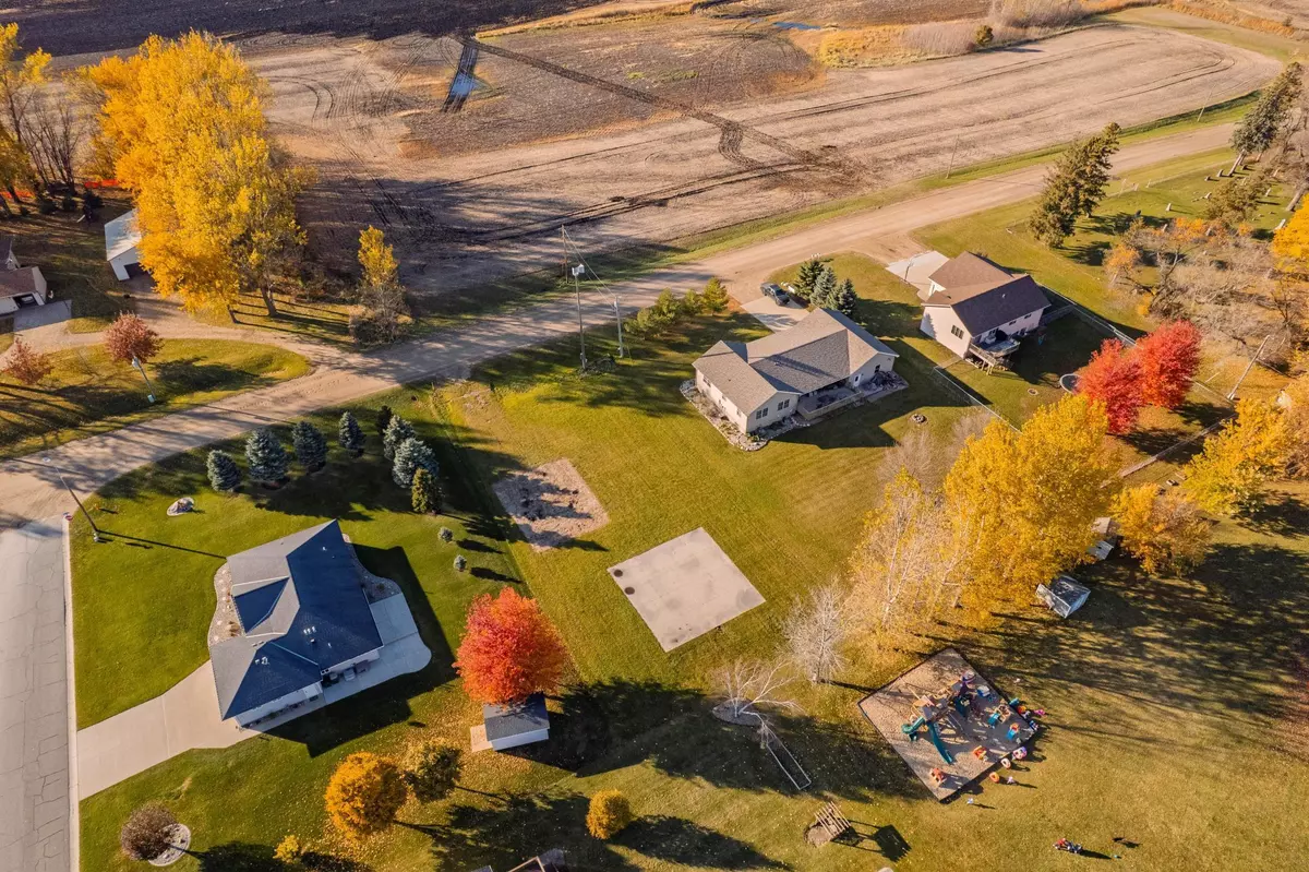 Osakis, MN 56360,505 W 8th AVE