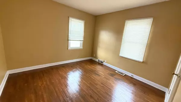 Richfield, MN 55423,7011 Penn AVE S