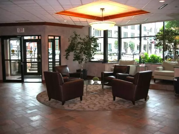 Saint Paul, MN 55101,78 10th ST E #1808