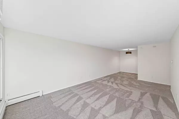 Little Canada, MN 55117,181 Little Canada RD E #219