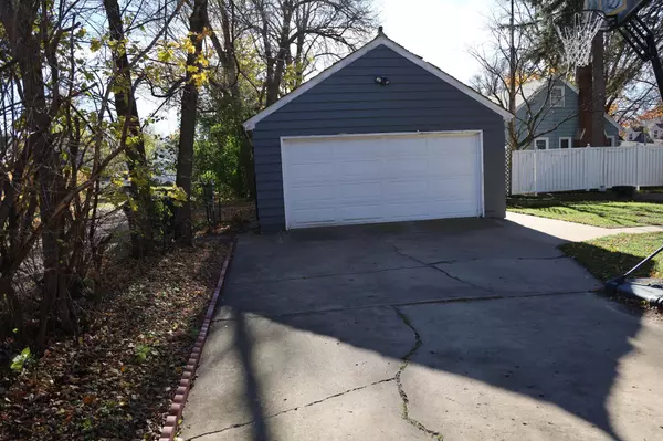 Alexandria, MN 56308,703 Maple ST