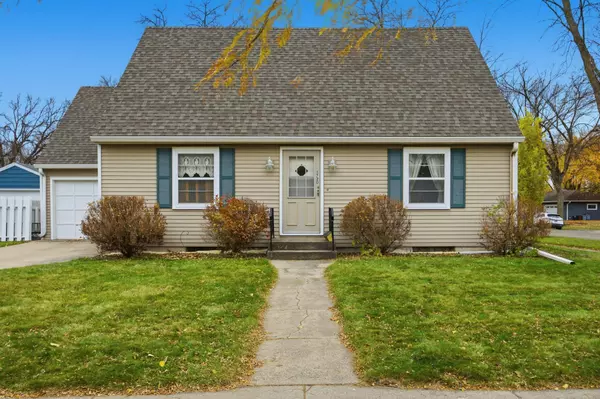 Moorhead, MN 56560,1720 12th ST S