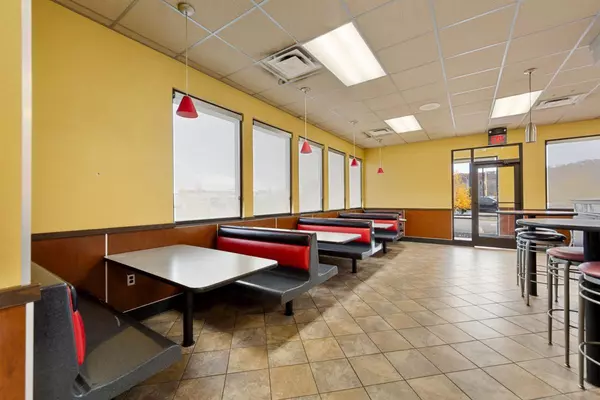 Mankato, MN 56001,101 W Lind CT