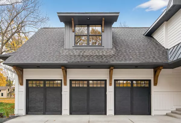 Wayzata, MN 55391,641 Park ST E