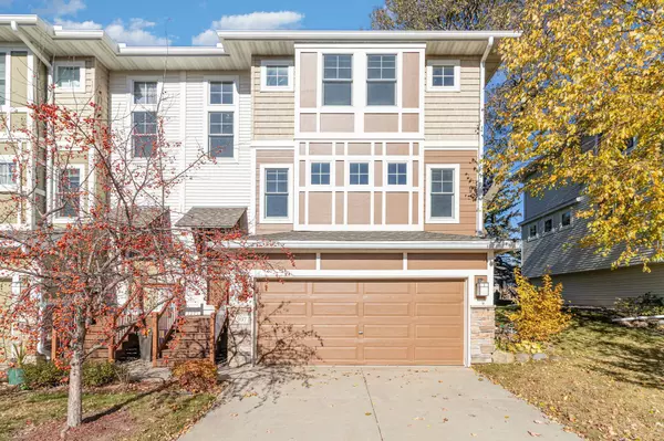 1907 Red Maple LN, Northfield, MN 55057